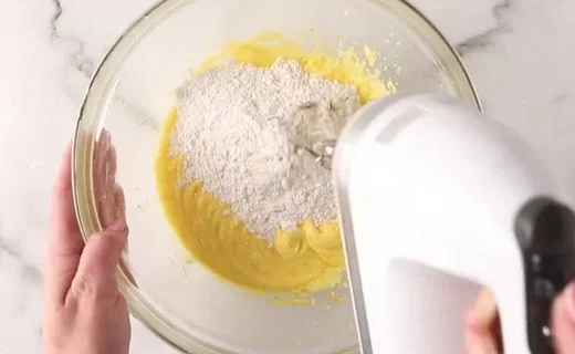 Combine the Dry Ingredients