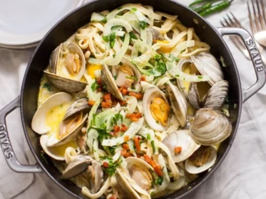 Fresh Clam Linguine Recipe